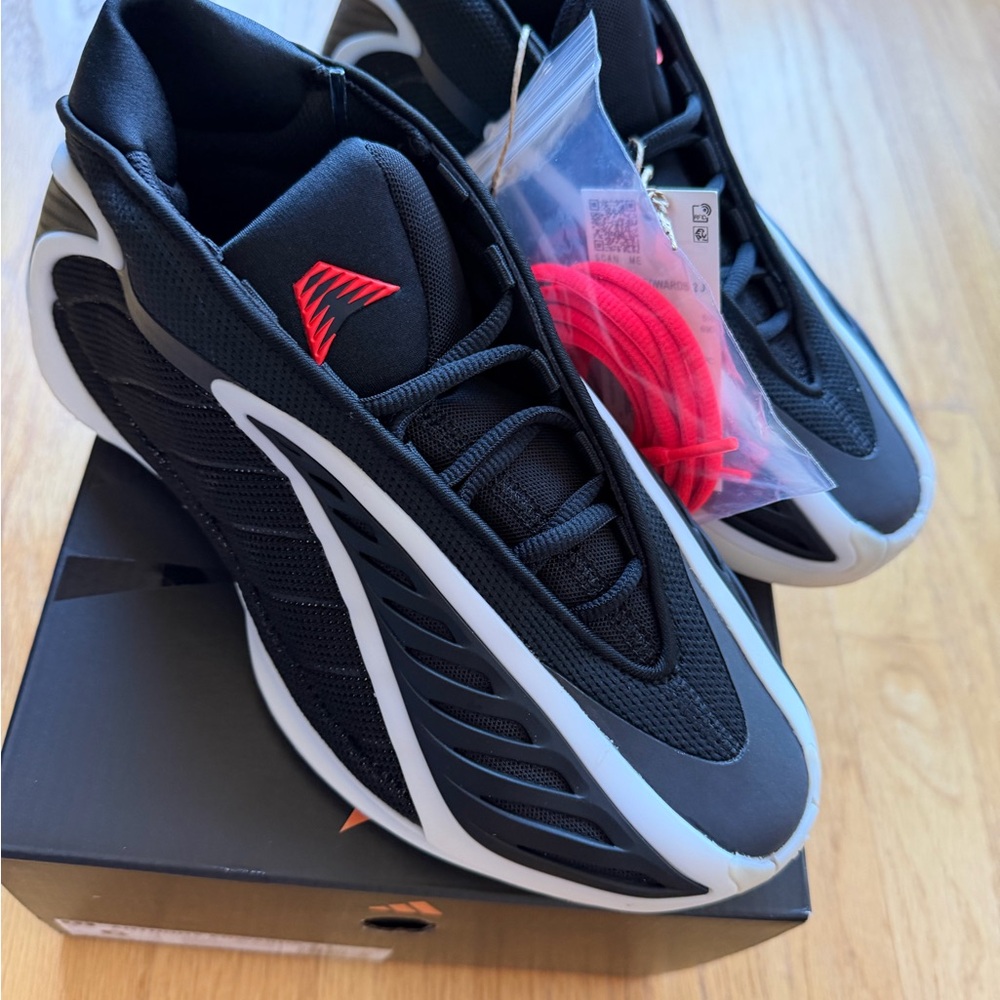 JR9377 YOUTH ADIDAS ANTHONY EDWARDS 2 J Size 6 New